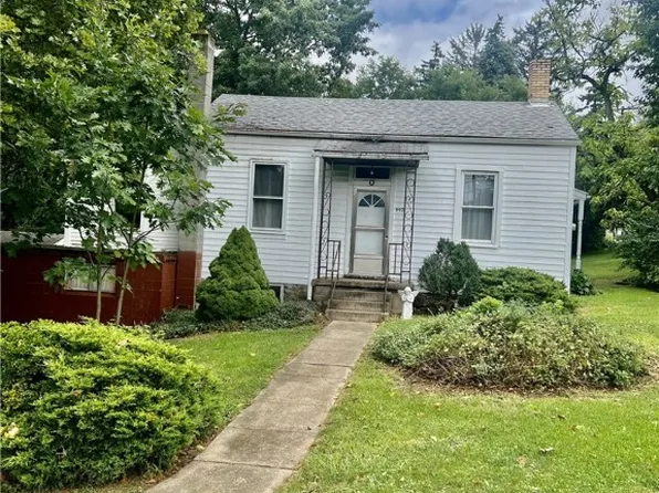 992 McCoy Rd, Mc Kees Rocks, PA 15136