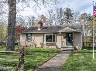 4430 Crescent St, Stroudsburg, PA 18360
