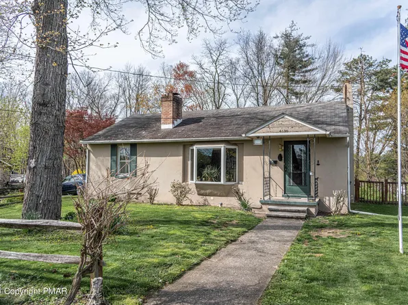 4430 Crescent St, Stroudsburg, PA 18360