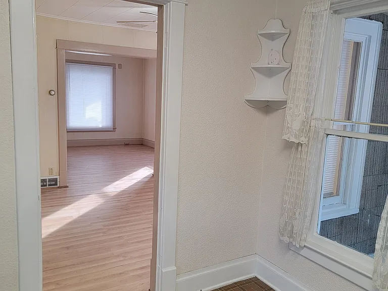 1307 Cleveland Ave — Photo 9