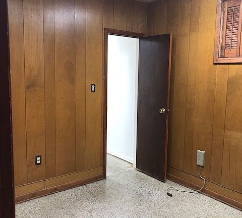 3rd image of 427 Telfair St