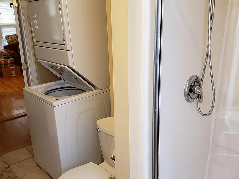 in-unit laundry (not coin-op) in bathroom