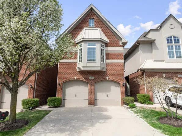 148 Roundtree Ct, Bloomingdale, IL 60108