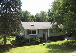 10 Florence Rd, Putnam Valley, NY 10579