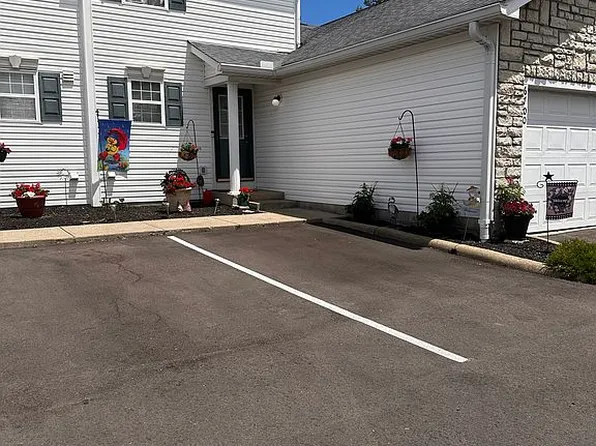 6700 Hamler Dr, Canal Winchester, OH 43110