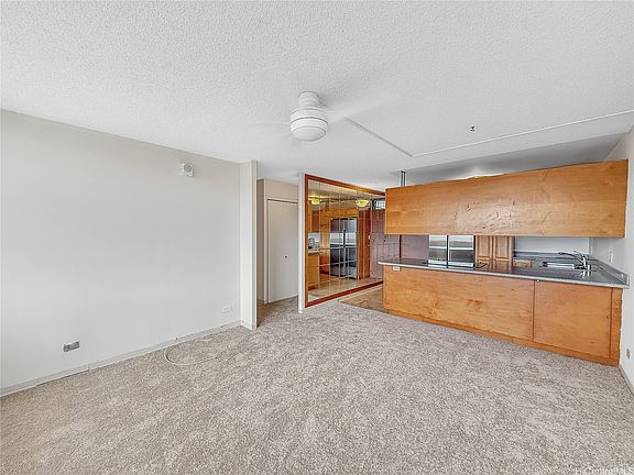 3rd image of 46-255 Kahuhipa St APT A301
