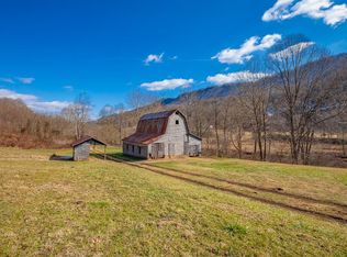 719 Freestone Valley Rd, Tannersville, VA 24377