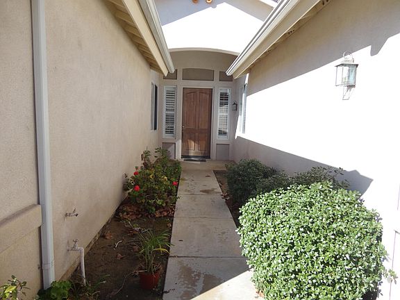 2nd image of 43893 Larino Ct