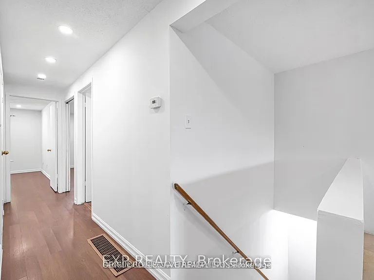 63 Wheatfield Cres — Photo 10