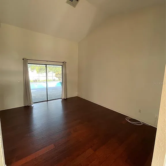 1349 Hillside Dr — Photo 13
