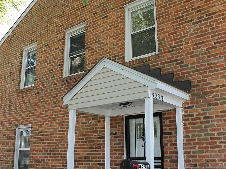 9233 Byrd Dr — Photo 3