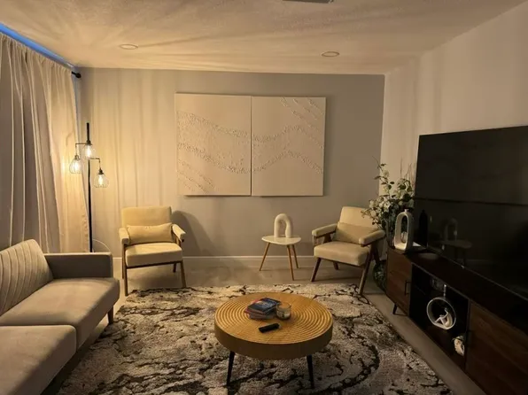 15405 Morning Dr, Lutz, FL 33559