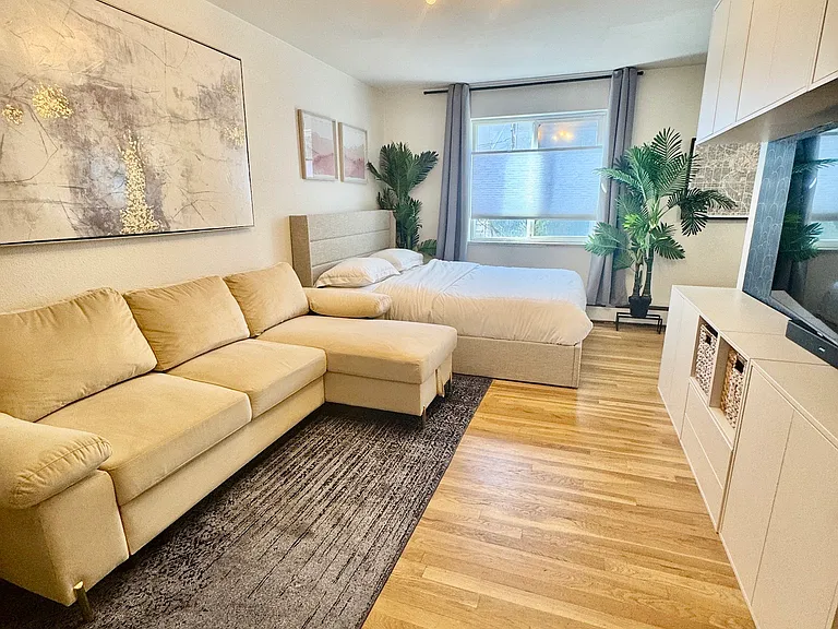 2480 W Caithness Pl #2 — Photo 3