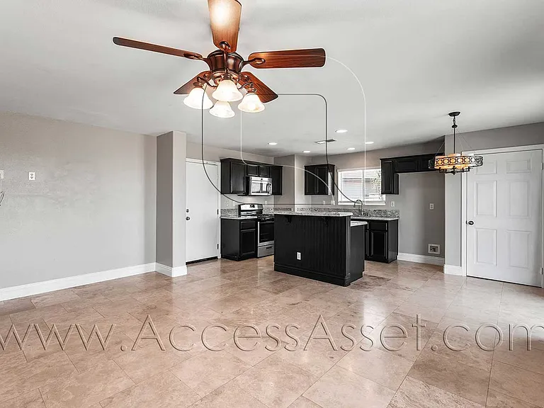 29444 Rock Point Dr — Photo 4