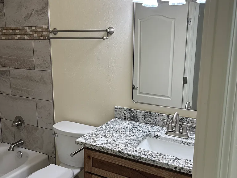 4050 E Village Cir — Photo 13