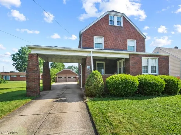 204 Como Ave, Struthers, OH 44471
