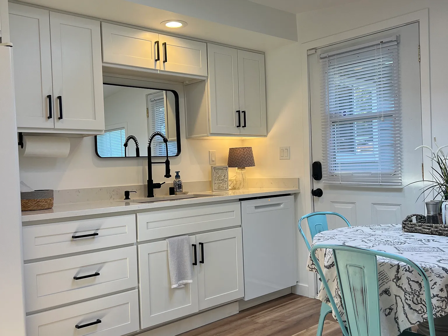 1 bed, $2,400 — Photo 3