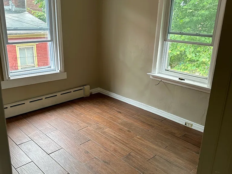 338 S 5th St #2 — Photo 8