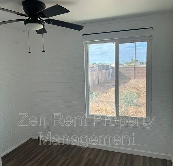 940 N Sonora St — Photo 7