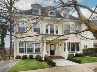 38 York Ter, Brookline, MA 02446
