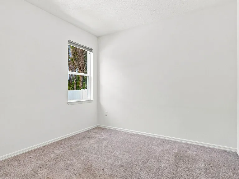 1261 SW Curry St — Photo 29