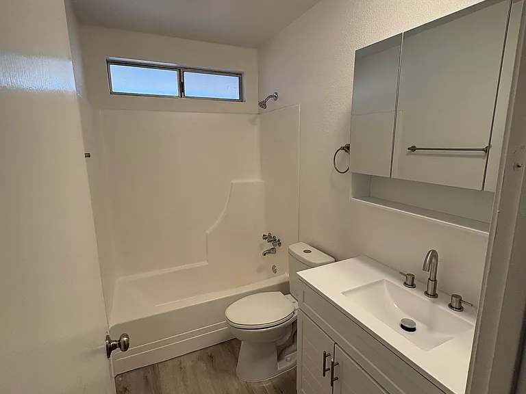 10575 Leslye Ln — Photo 21