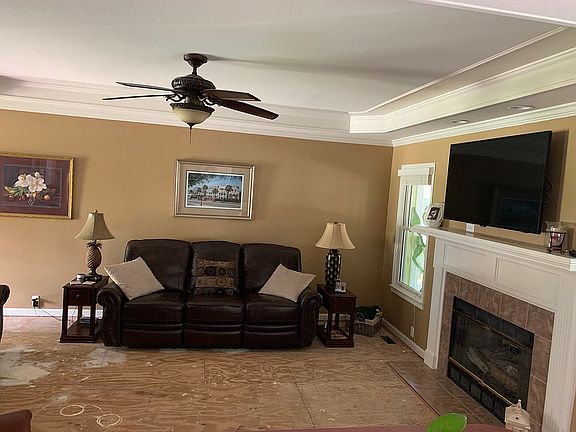 Installing new carpet 7/16