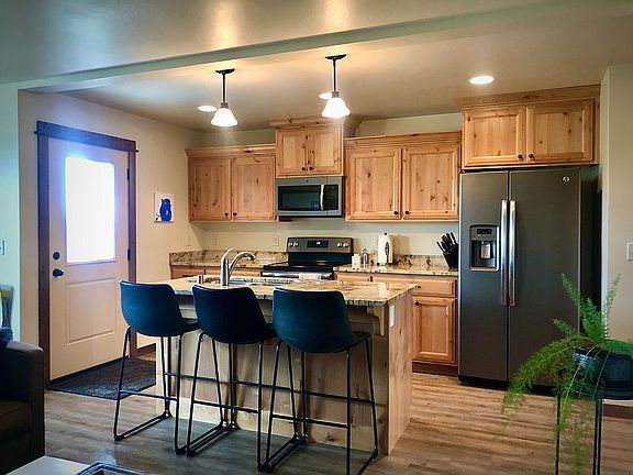 5th image of 3353 Fen Way Unit A
