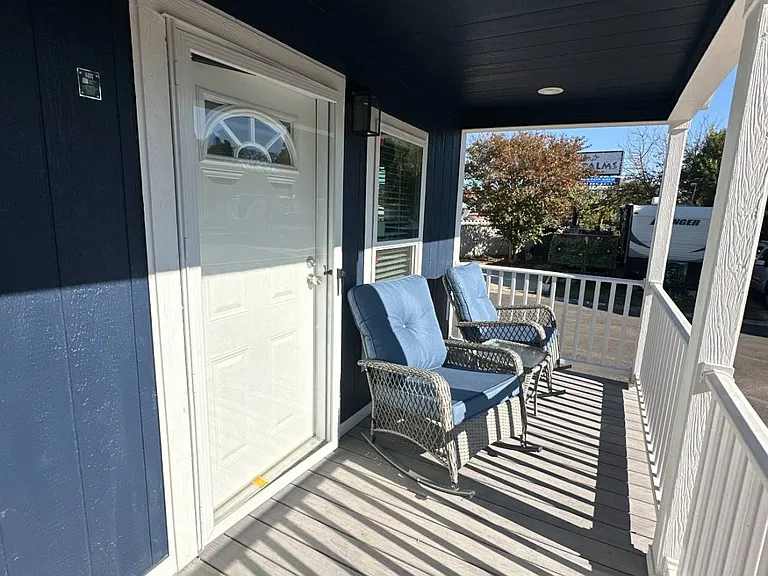 9 La Posada Dr — Photo 8