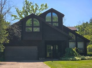 8530 Elliotsville Rd, Athens, OH 45701