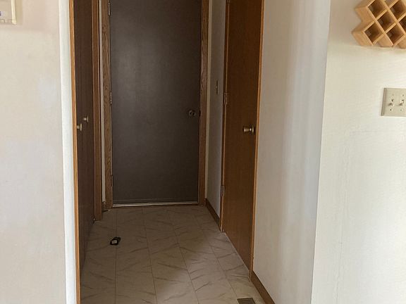 4th image of 6775 Sunnyslope Dr
