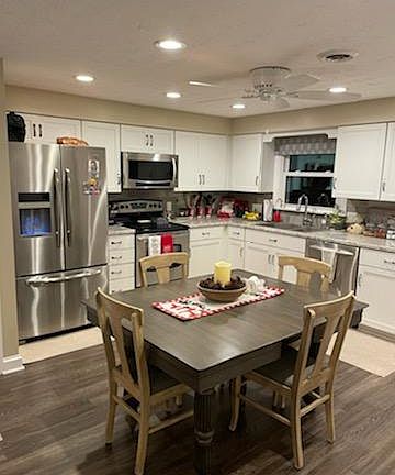 4th image of 1302 Fairlawn Ave #3