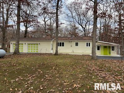 15296 Magnolia Dr, Girard, IL, 62640