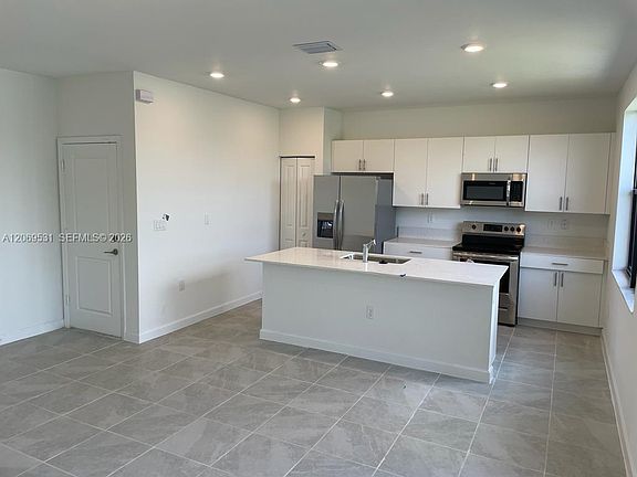 4th image of 10007 SW 231st Ln