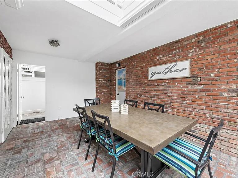 224 Amethyst Ave — Photo 22