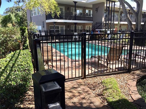 2nd image of 1101 Victoria Dr Unit 3