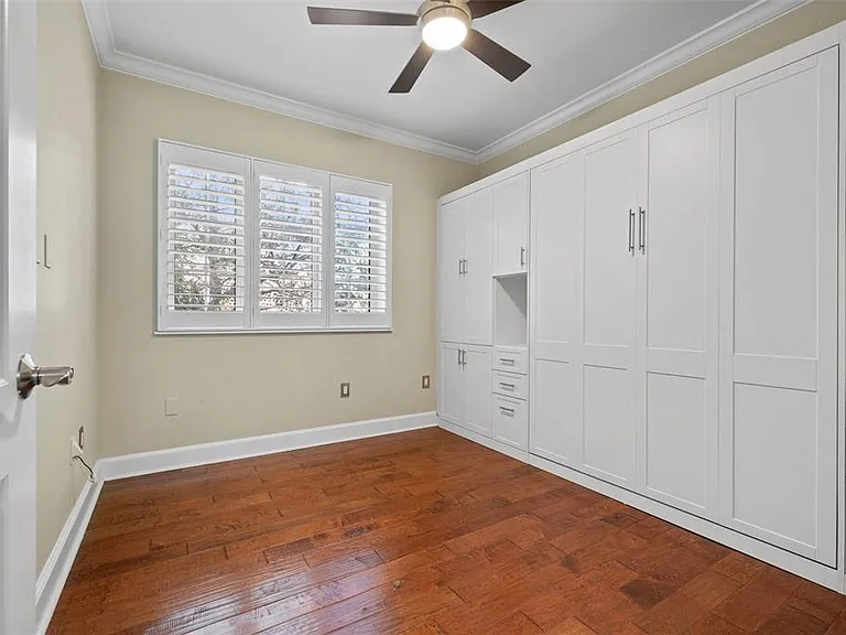 300 Beach Dr NE #305 — Photo 16
