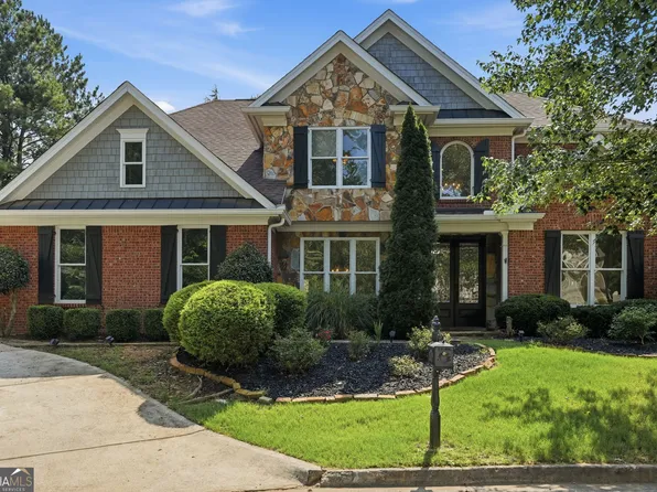 1335 Whisper Cove Dr, Buford, GA 30518