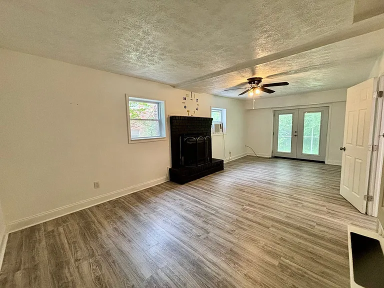 2712 Sherlock Dr — Photo 11