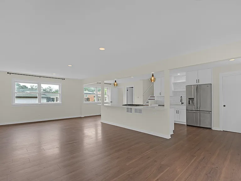 17700 71st Ave — Photo 8