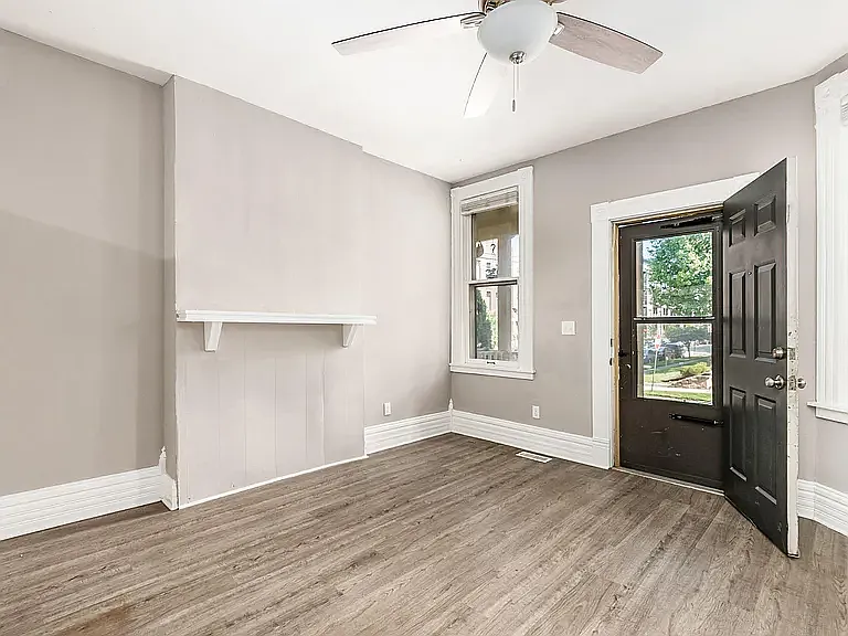 2 bed, 1.5 bath, 1150 sqft, $2,350 — Photo 4