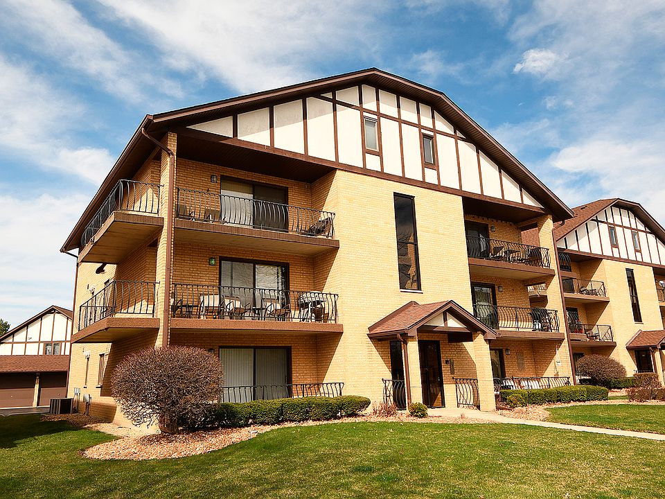 1st image of 17960 Royal Oak Ct APT 1S