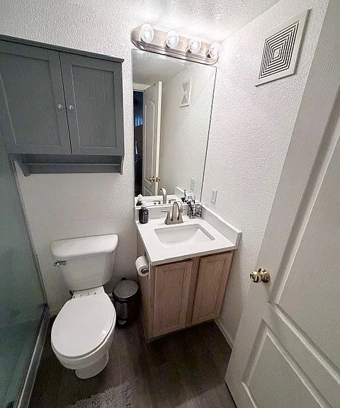 New sink and quartz countertop.