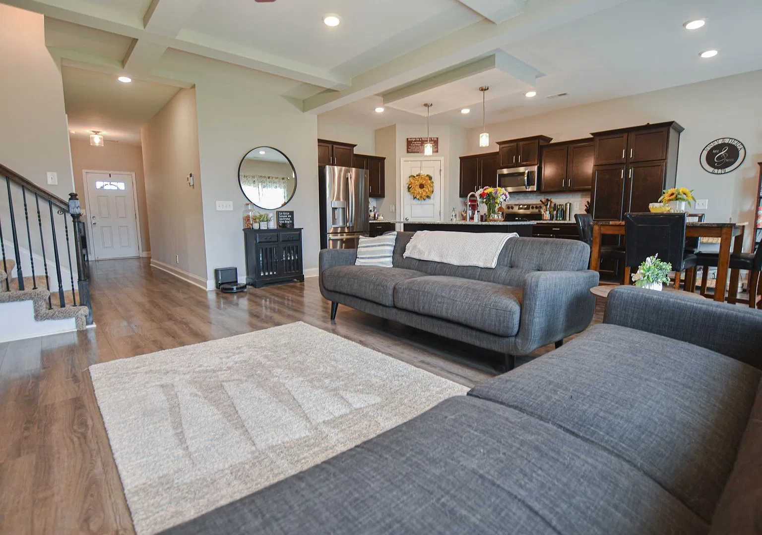 Pet Friendly Three Bedroom with Bonus! — Photo 4