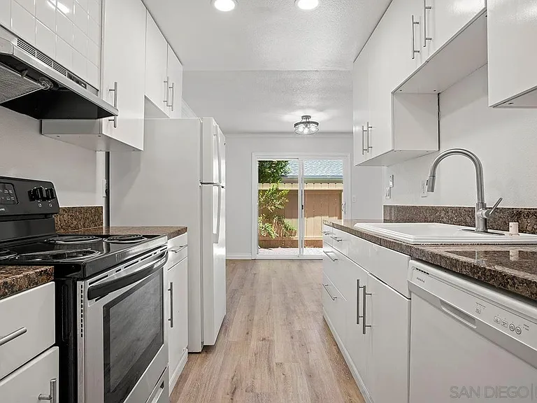4177 Camino Islay — Photo 9