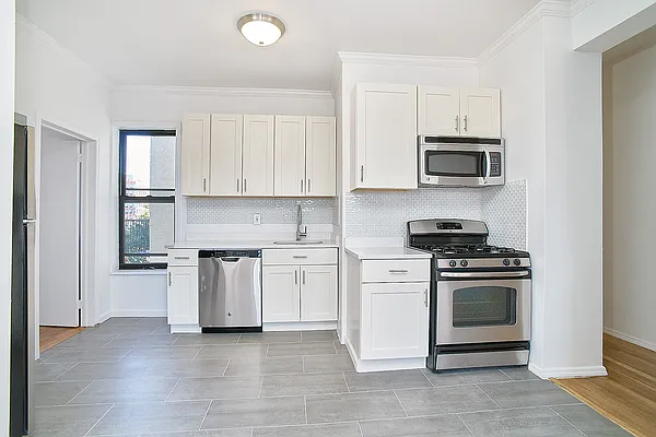 Rented by REAL New York | media 5