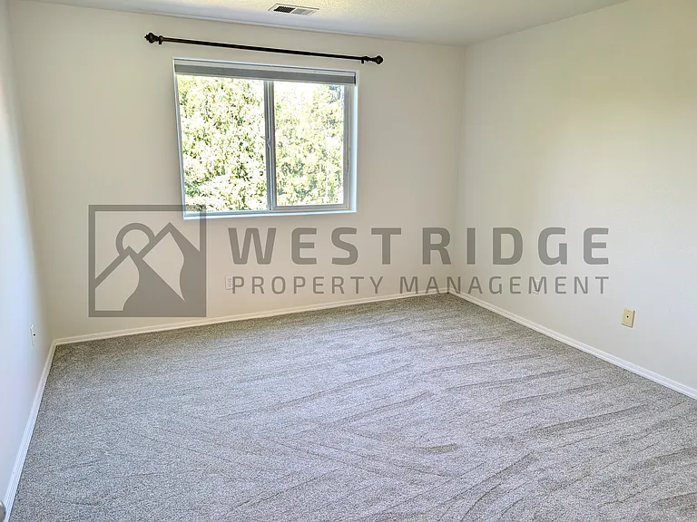 519 SW 207th Ave — Photo 11
