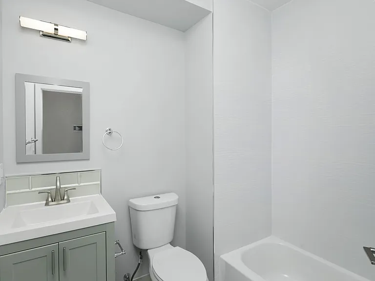 1302 N Marshall St #2 — Photo 40