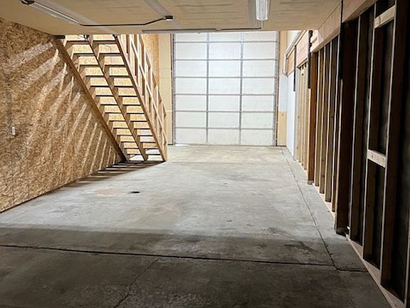 3rd image of 160 Mactavish Ln Unit D