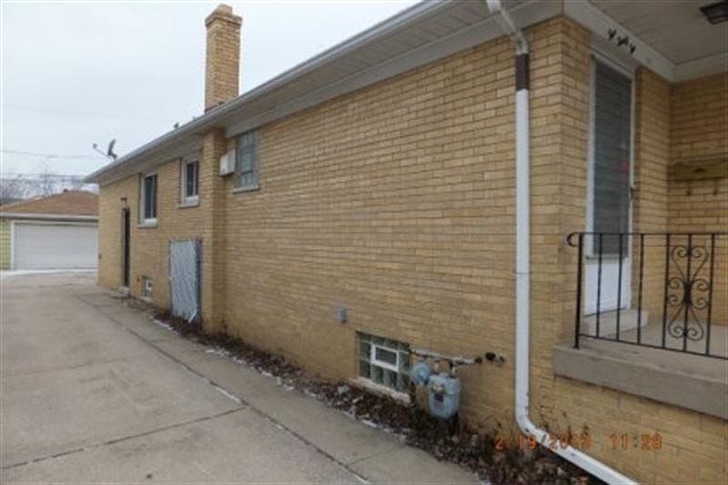 1st image of 532 Greenbay Ave